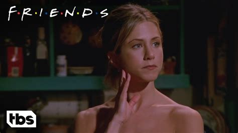 friends nudes|Friends: Ross Sees Rachel Naked From the Window (Season 5。